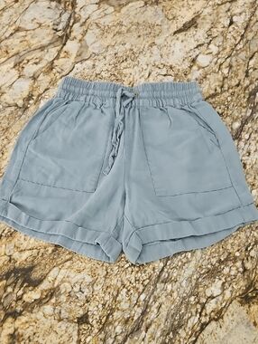 Zenana Outfitters Light Blue High-Waist Drawstring Shorts. Size 8 Inseam 4.5"
